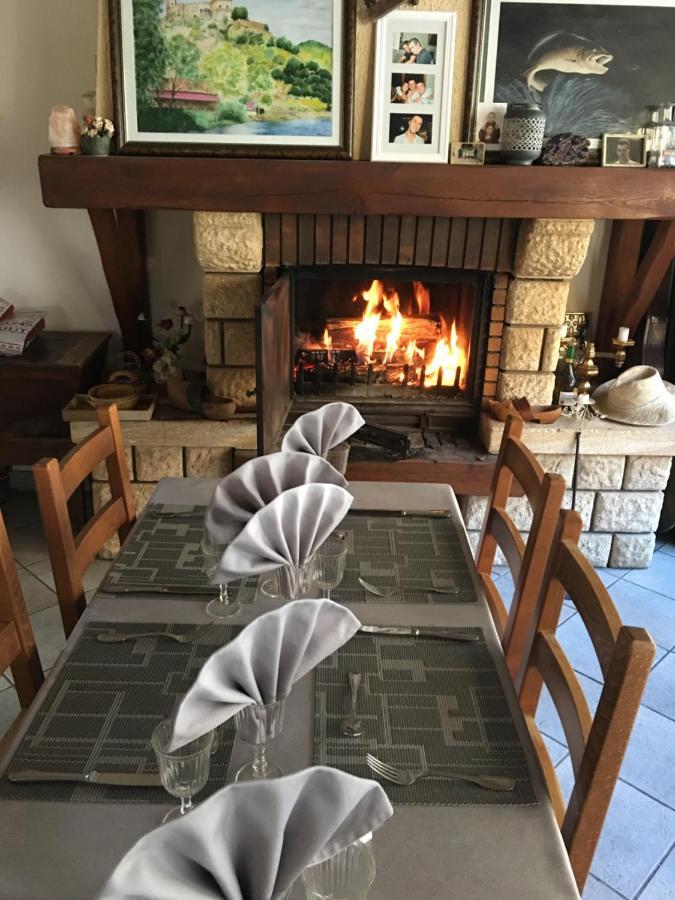 Hotel Restaurant Les Gorges De Chouvigny Zewnętrze zdjęcie