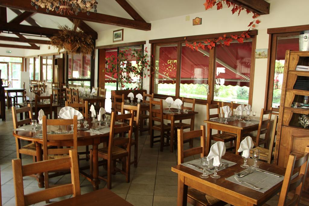 Hotel Restaurant Les Gorges De Chouvigny Zewnętrze zdjęcie